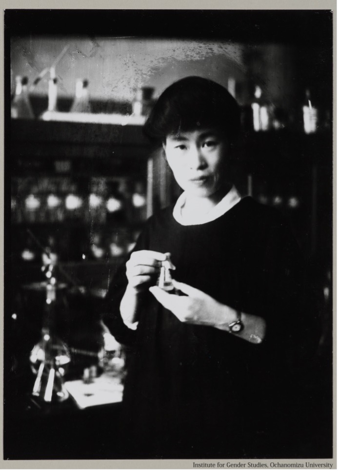 Kuroda Chika at age 40, at RIKEN, the Physical and Chemical Research Center, 1924.